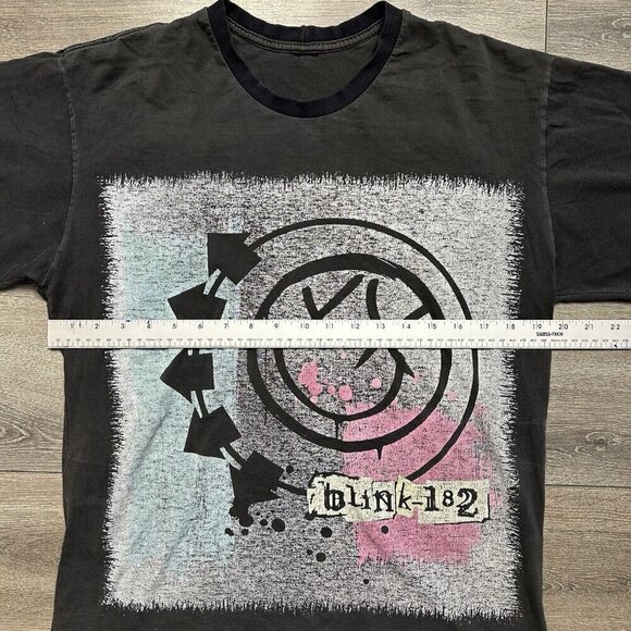 Y2K Blink 182 Smiley Face Distressed Tour Band T-Shirt Mens L Pop Punk - Picture 3 of 4